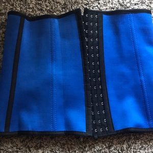 Waist trainer